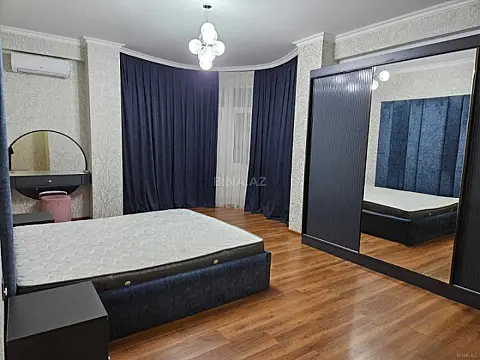 Kirayə verilir 2 otaqlı mənzil 90 m²