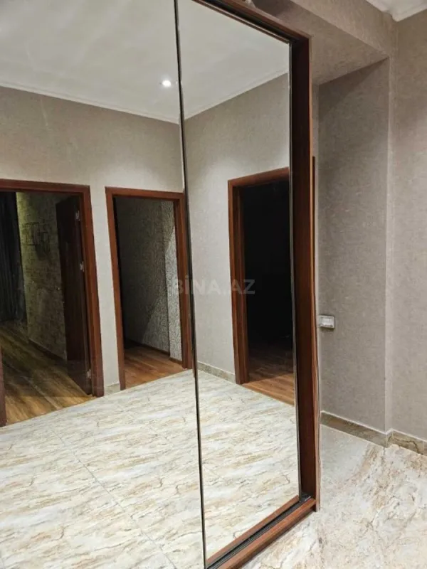 Kirayə verilir 2 otaqlı mənzil 90 m²
