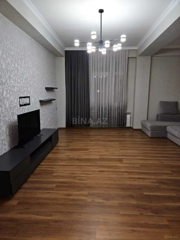 Kirayə verilir 2 otaqlı mənzil 90 m²