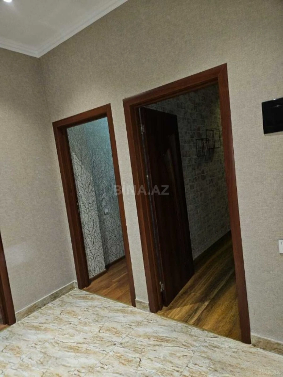 Kirayə verilir 2 otaqlı mənzil 90 m²