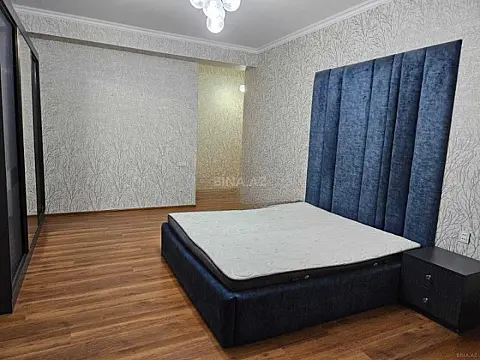 Kirayə verilir 2 otaqlı mənzil 90 m²