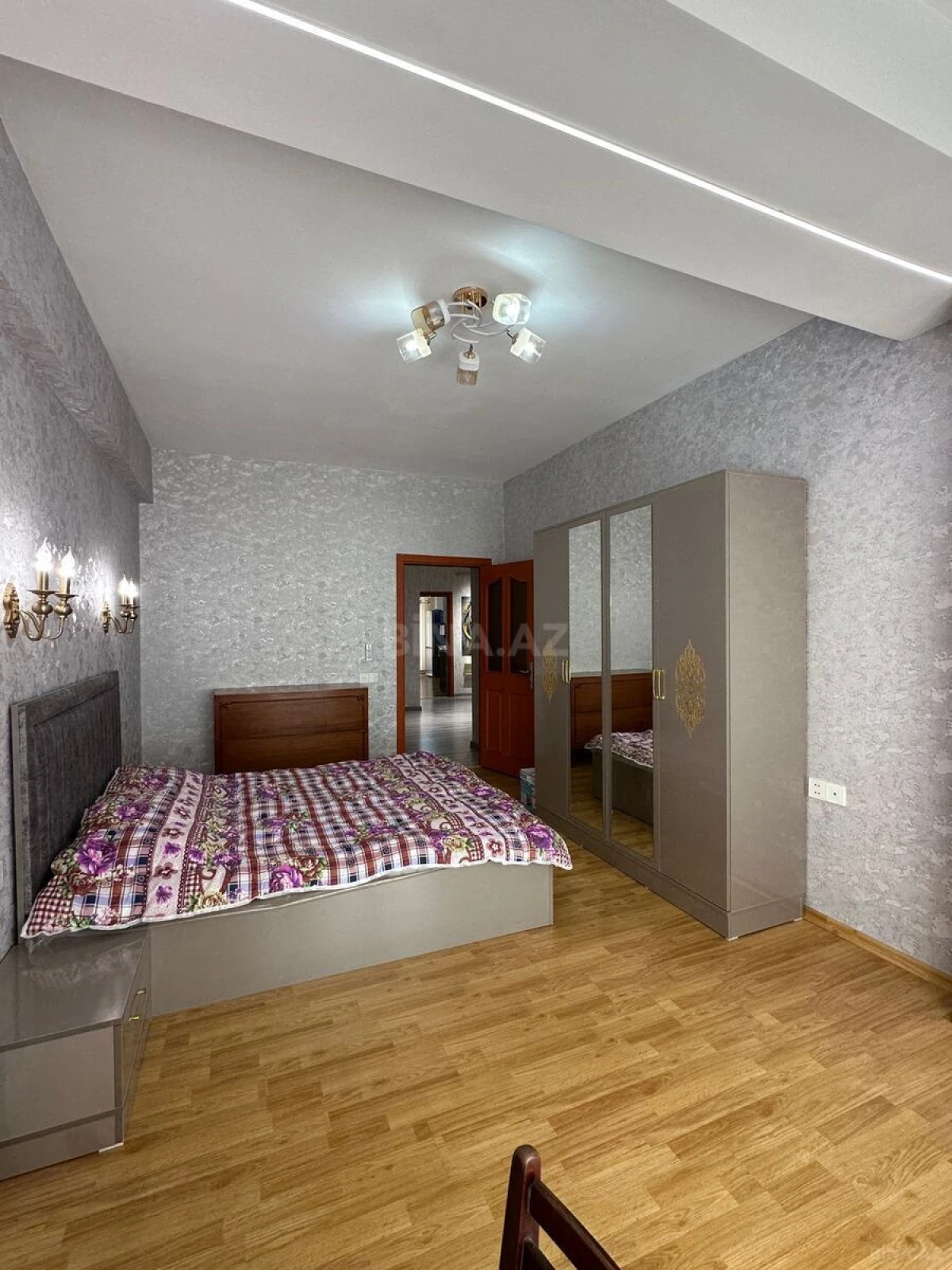 Kirayə verilir 3 otaqlı mənzil 110 m²