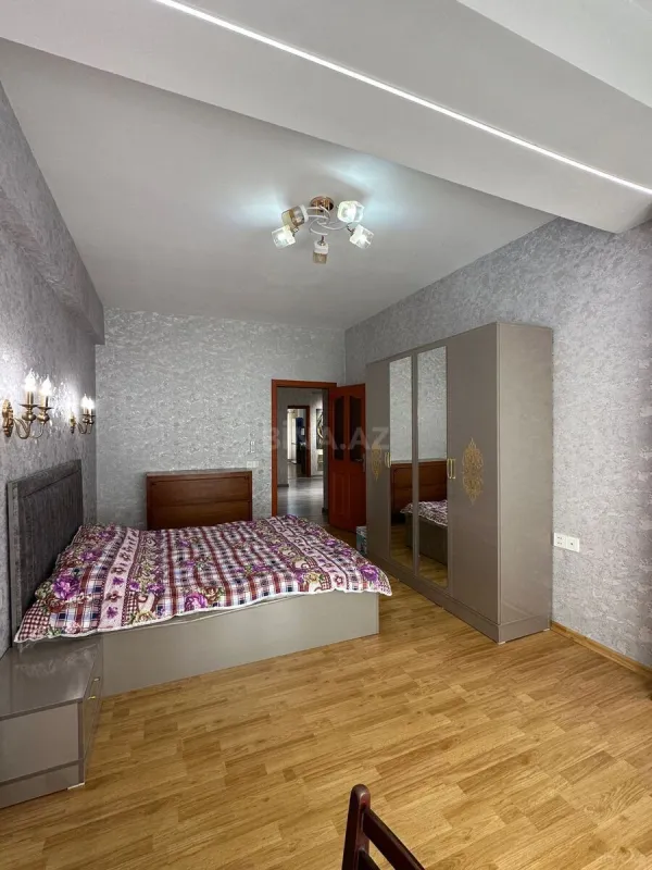 Kirayə verilir 3 otaqlı mənzil 110 m²