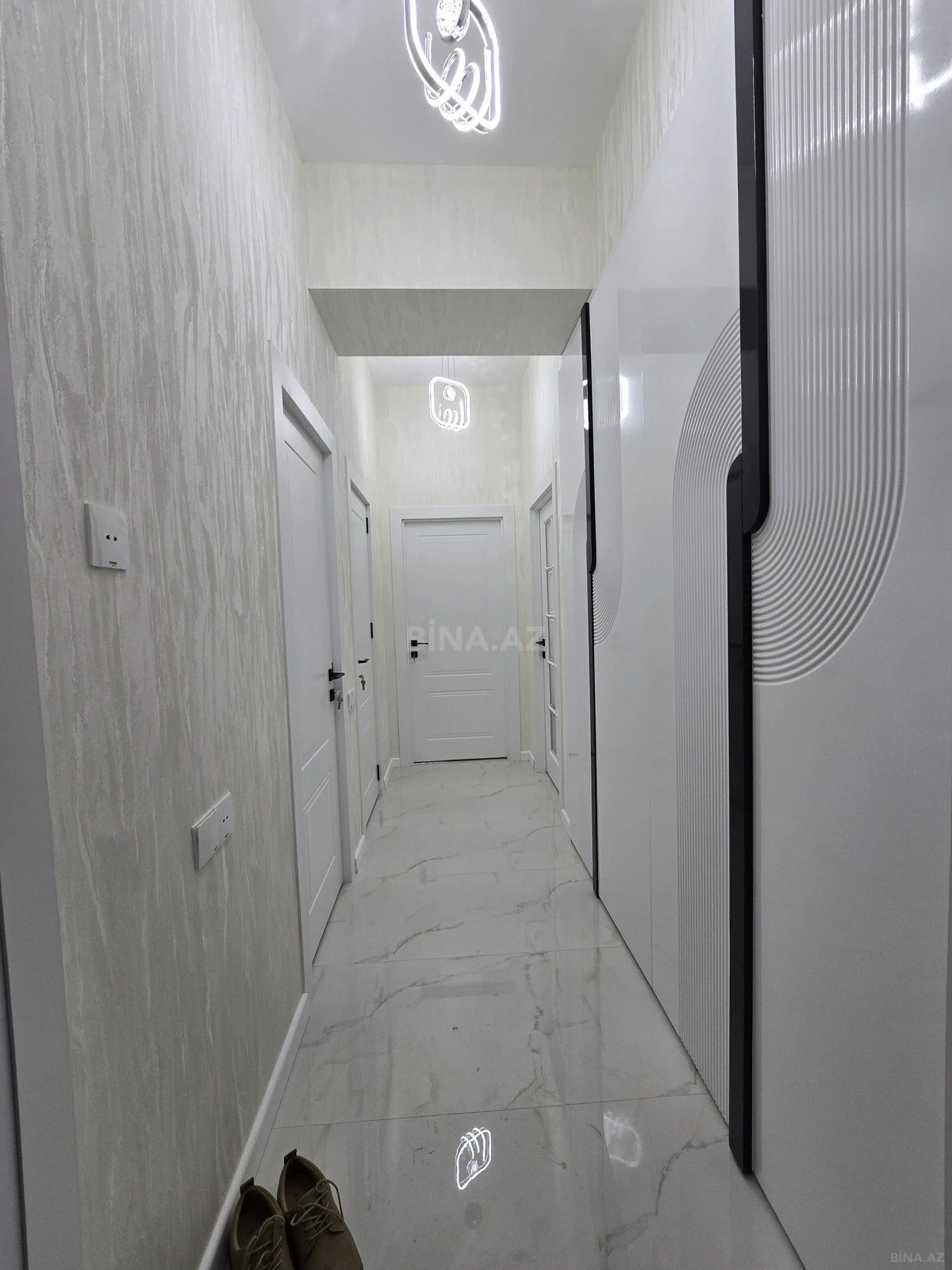 Satılır 2 otaqlı mənzil 65 m²