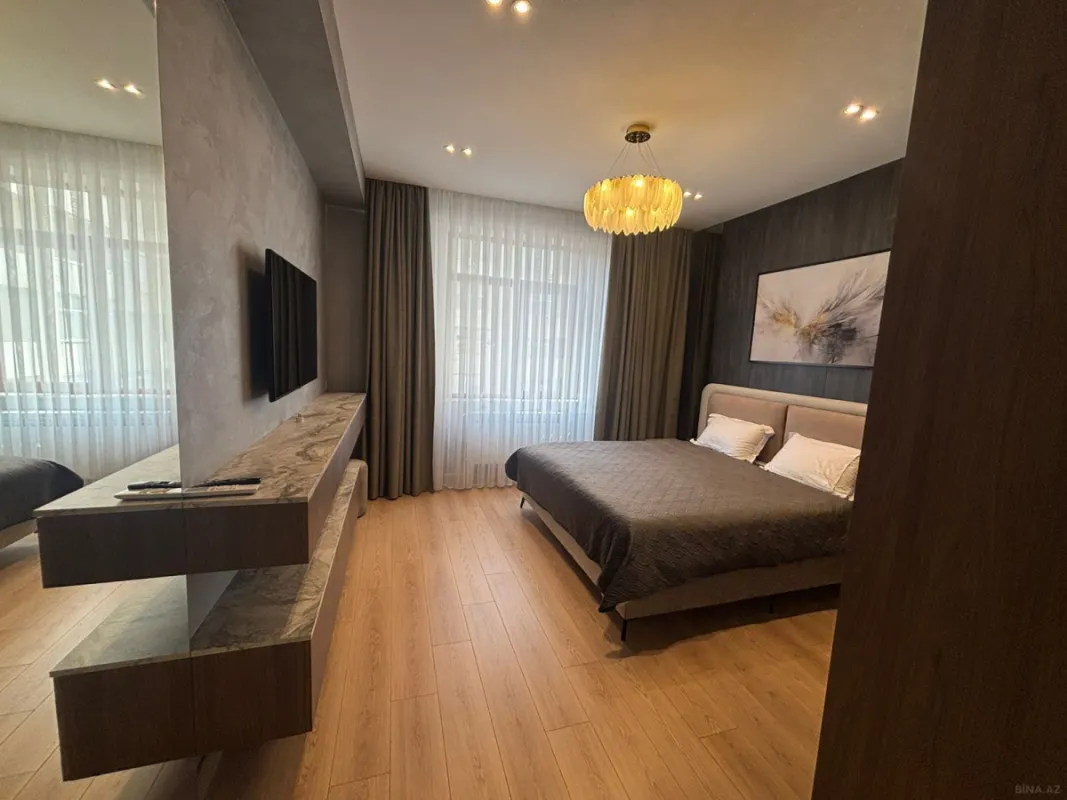 Kirayə verilir 3 otaqlı mənzil 120 m²