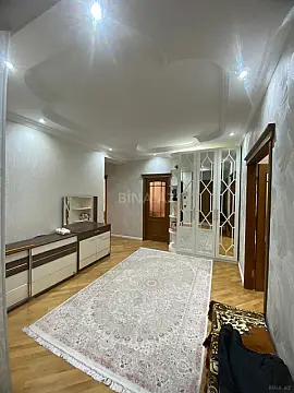 Satılır 3 otaqlı mənzil 125 m²
