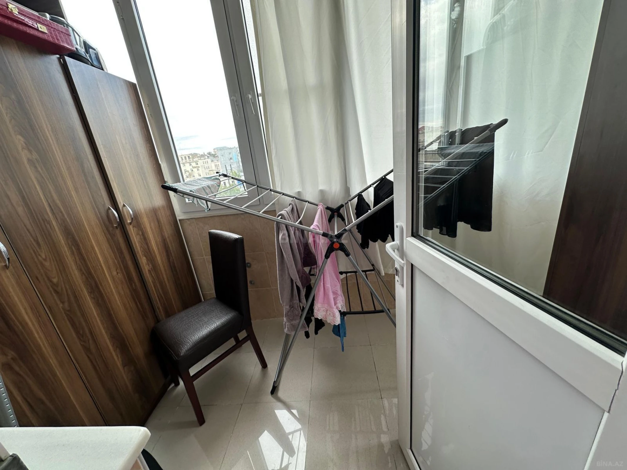 Satılır 3 otaqlı mənzil 125 m²