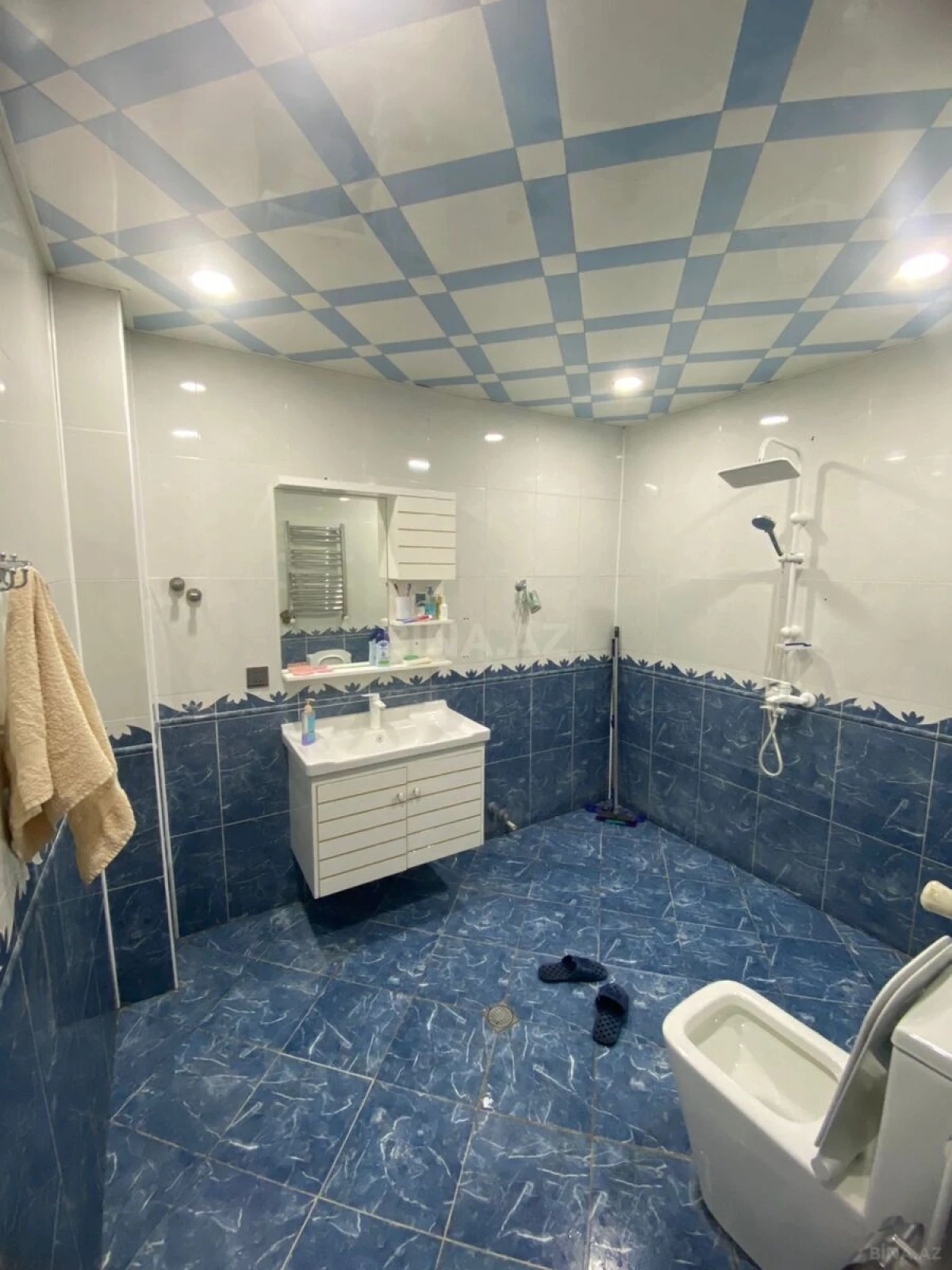 Satılır 3 otaqlı mənzil 125 m²