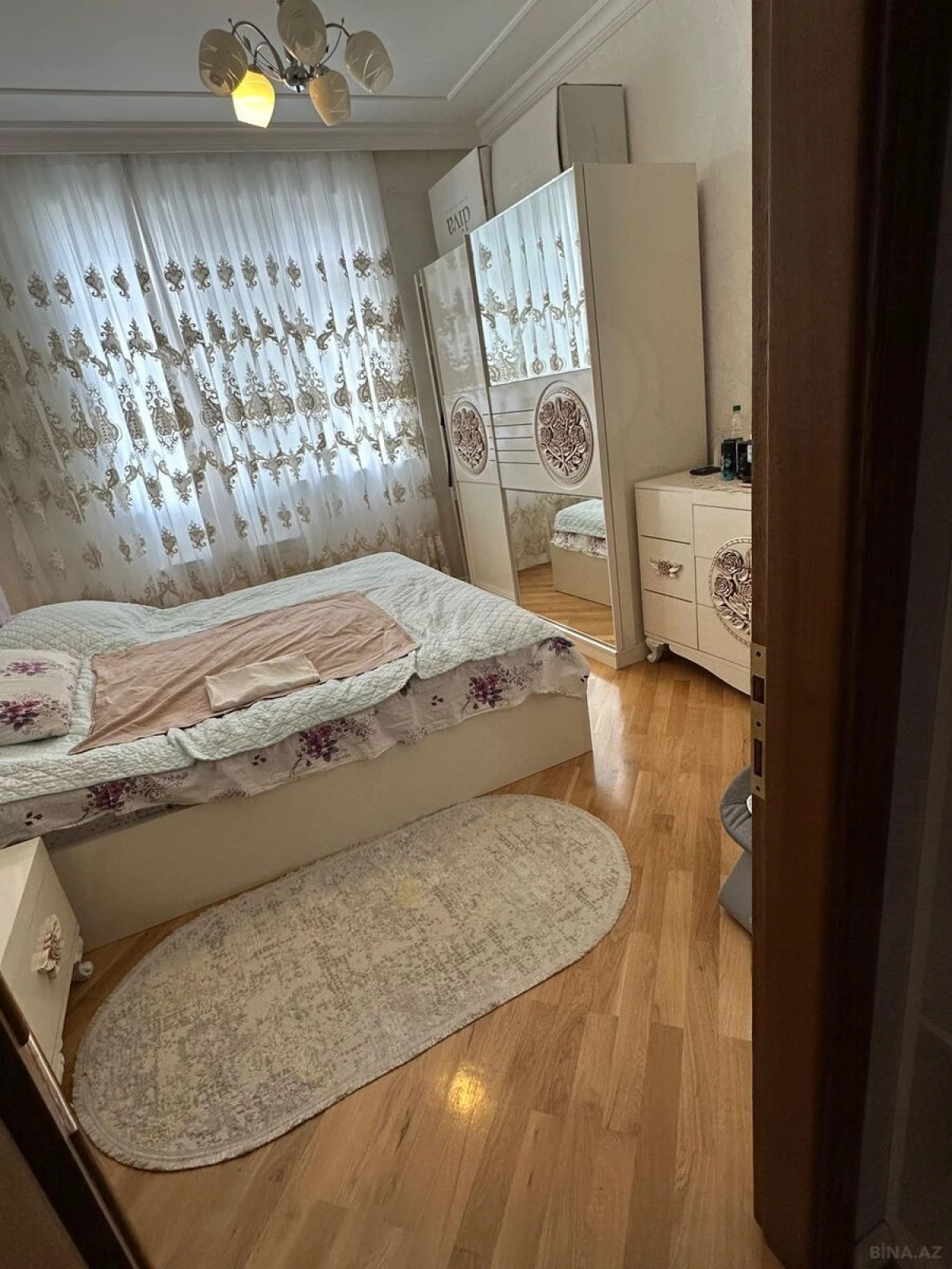 Satılır 3 otaqlı mənzil 125 m²