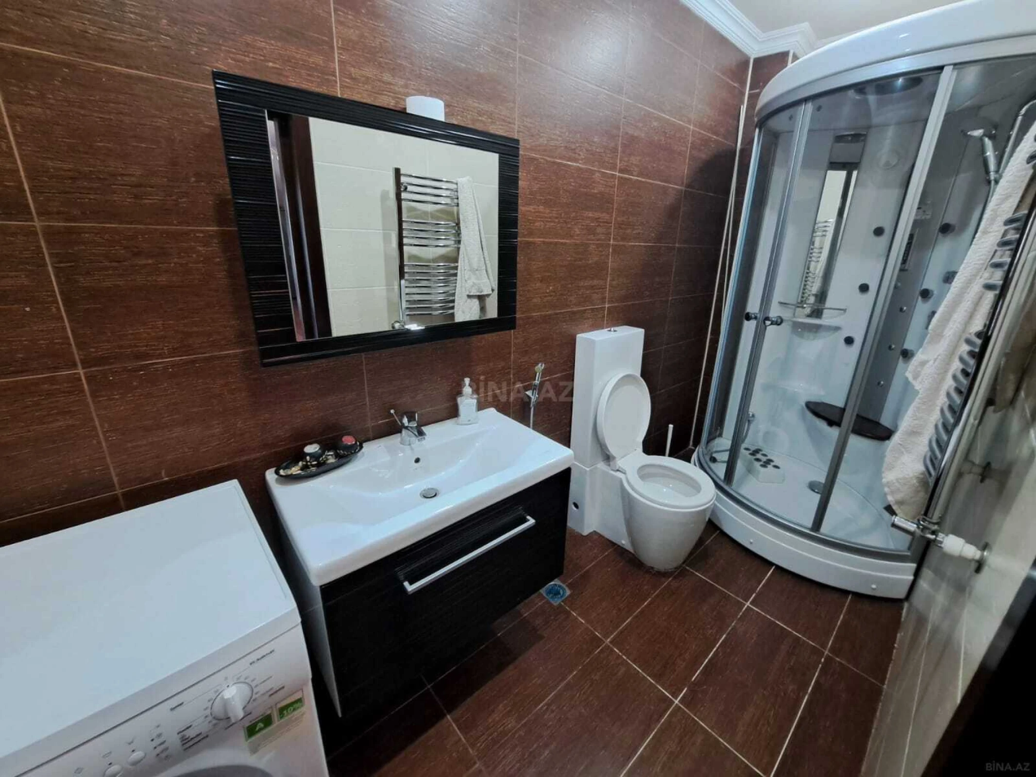 Kirayə verilir 6 otaqlı həyət evi 400 m²