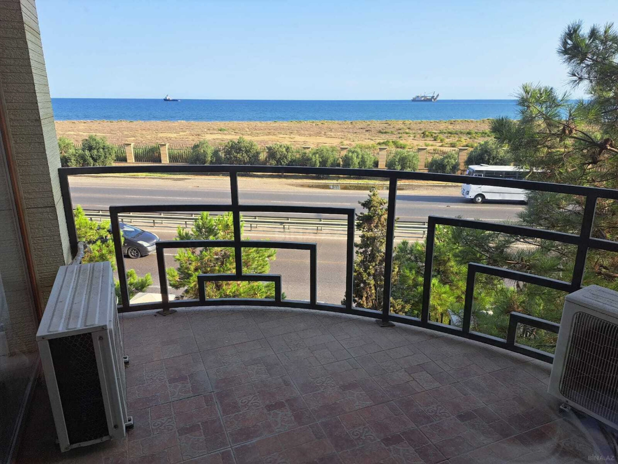 Kirayə verilir 6 otaqlı həyət evi 400 m²