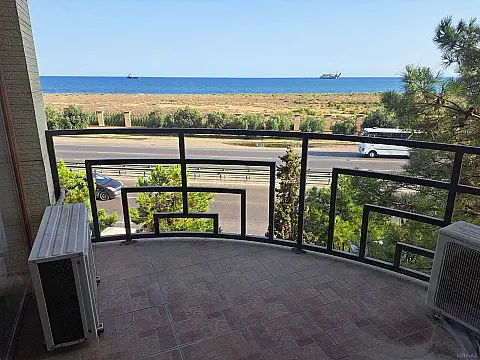 Kirayə verilir 6 otaqlı həyət evi 400 m²