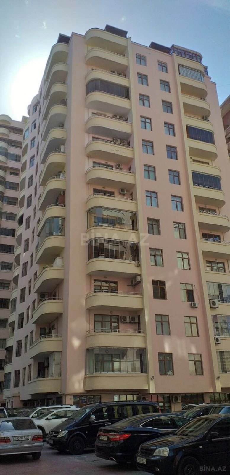 Kirayə verilir 4 otaqlı mənzil 235 m²