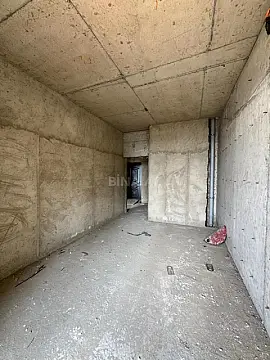 Satılır 2 otaqlı mənzil 83 m²