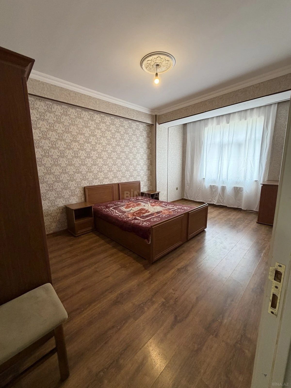 Satılır 1 otaqlı mənzil 53 m²