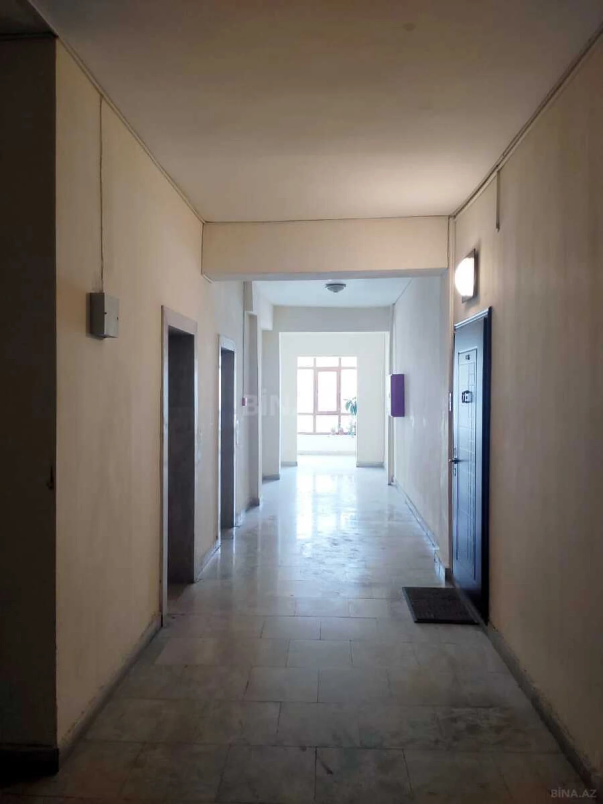 Satılır 3 otaqlı mənzil 138 m²