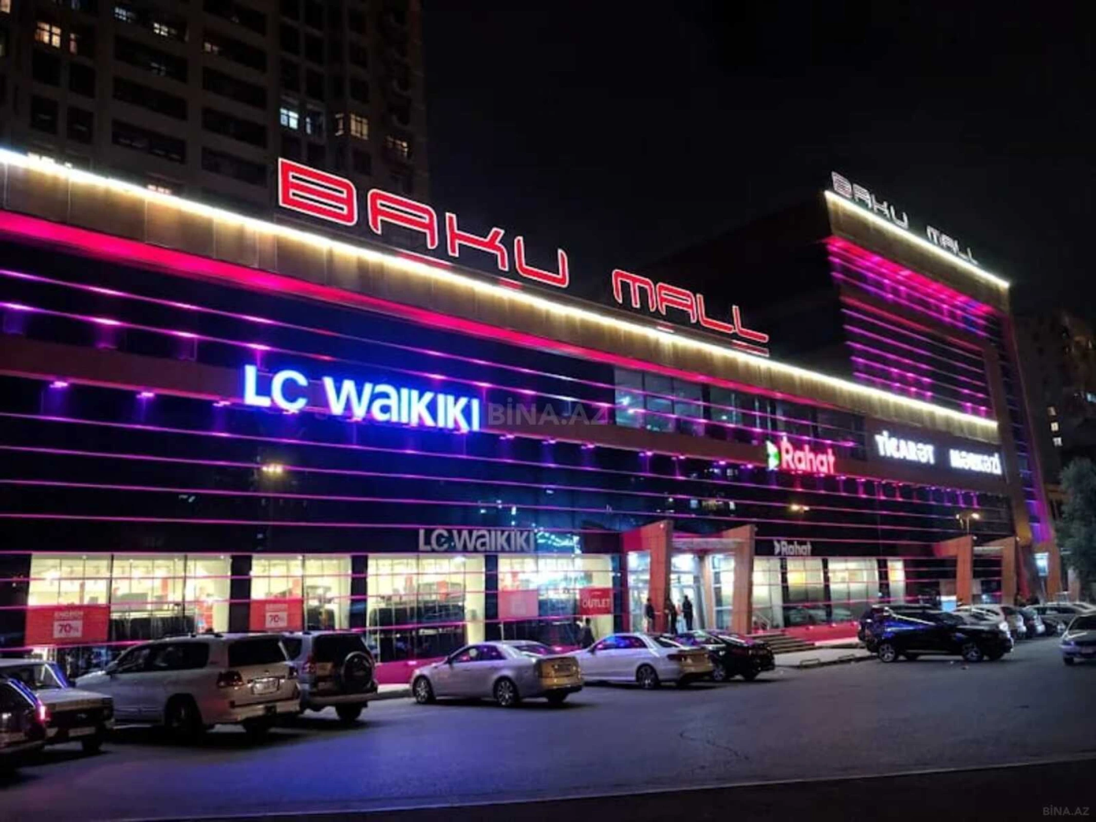 Satılır 3 otaqlı mənzil 138 m²