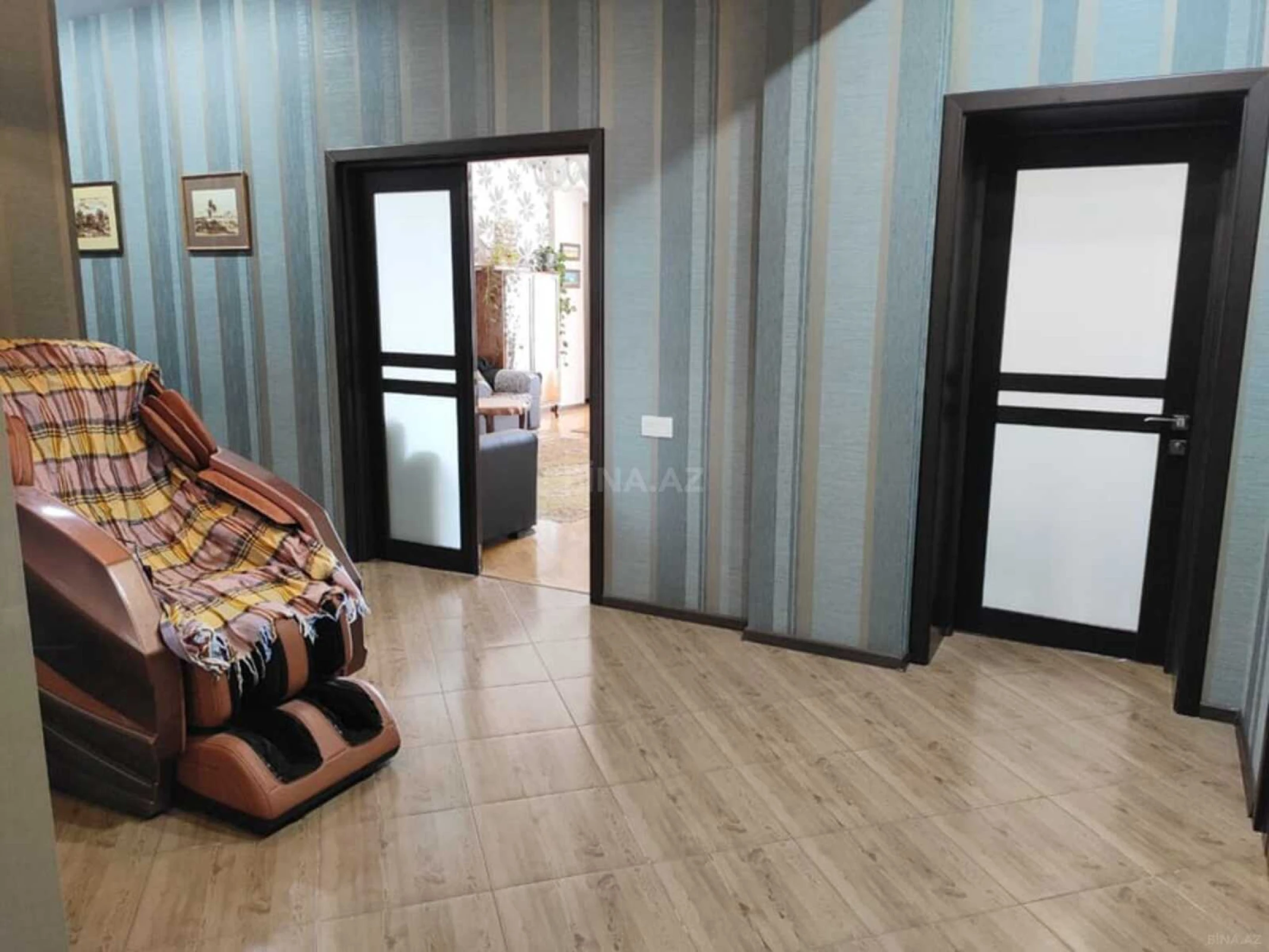 Satılır 3 otaqlı mənzil 138 m²