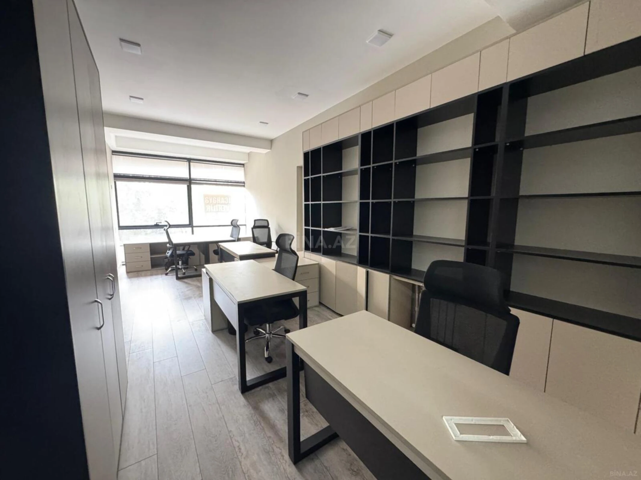 Kirayə verilir 3 otaqlı ofis 90 m²