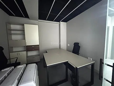 Kirayə verilir 3 otaqlı ofis 90 m²