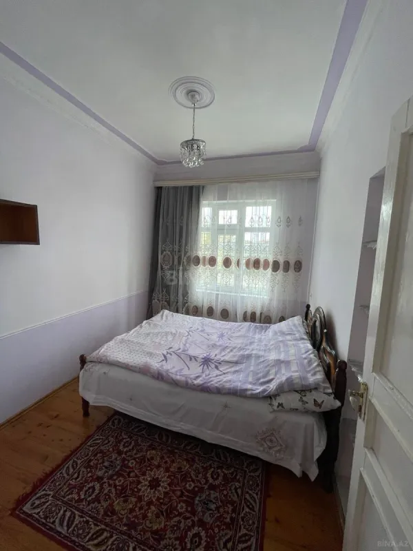 Kirayə verilir 5 otaqlı həyət evi 200 m²