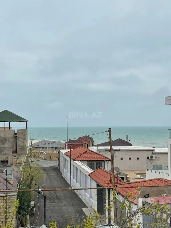 Kirayə verilir 5 otaqlı həyət evi 200 m²