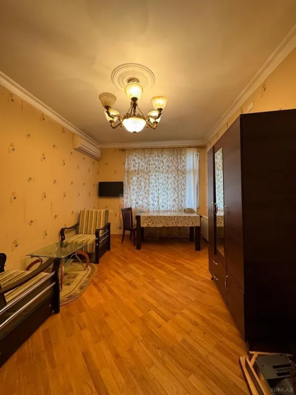 Kirayə verilir 2 otaqlı mənzil 40 m²