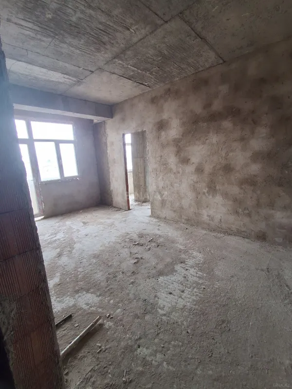 Satılır 2 otaqlı mənzil 47 m²
