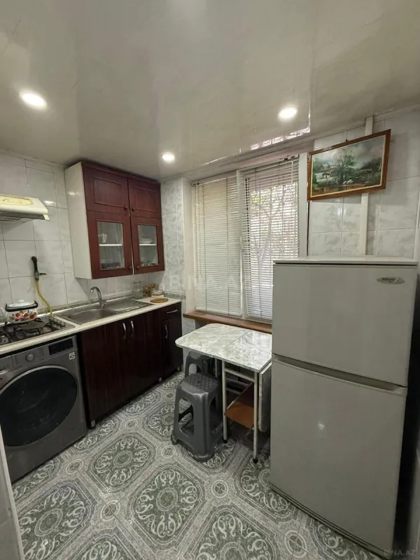 Kirayə verilir 2 otaqlı mənzil 50 m²