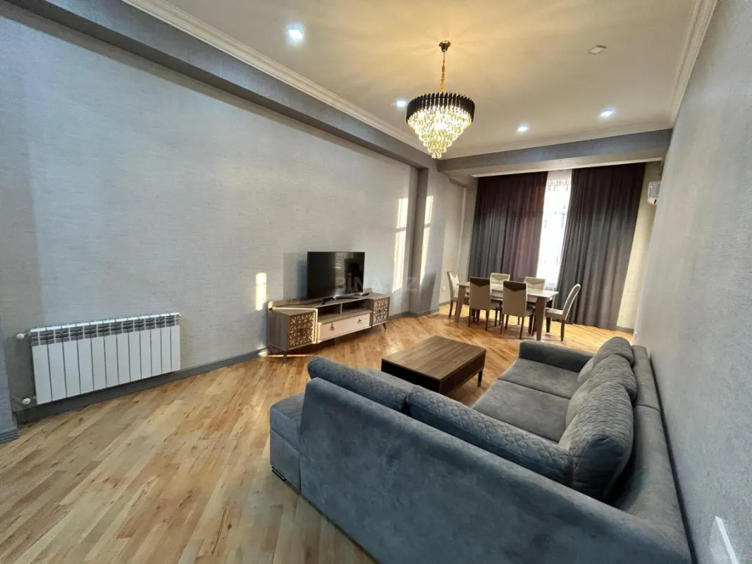 Kirayə verilir 2 otaqlı mənzil 90 m²