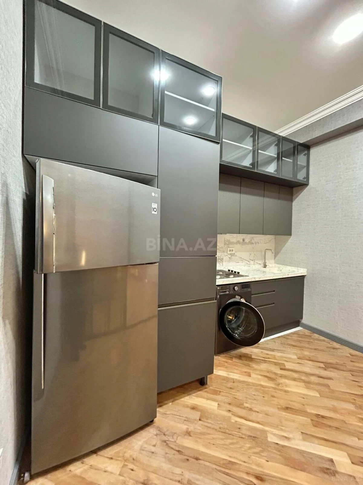 Kirayə verilir 2 otaqlı mənzil 90 m²