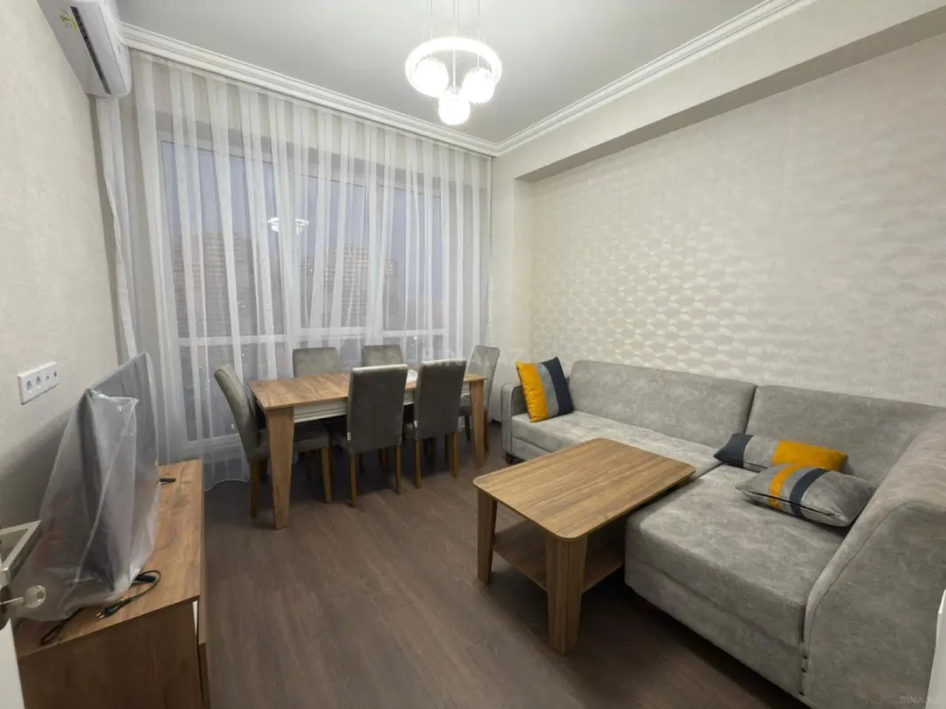 Kirayə verilir 2 otaqlı mənzil 58 m²