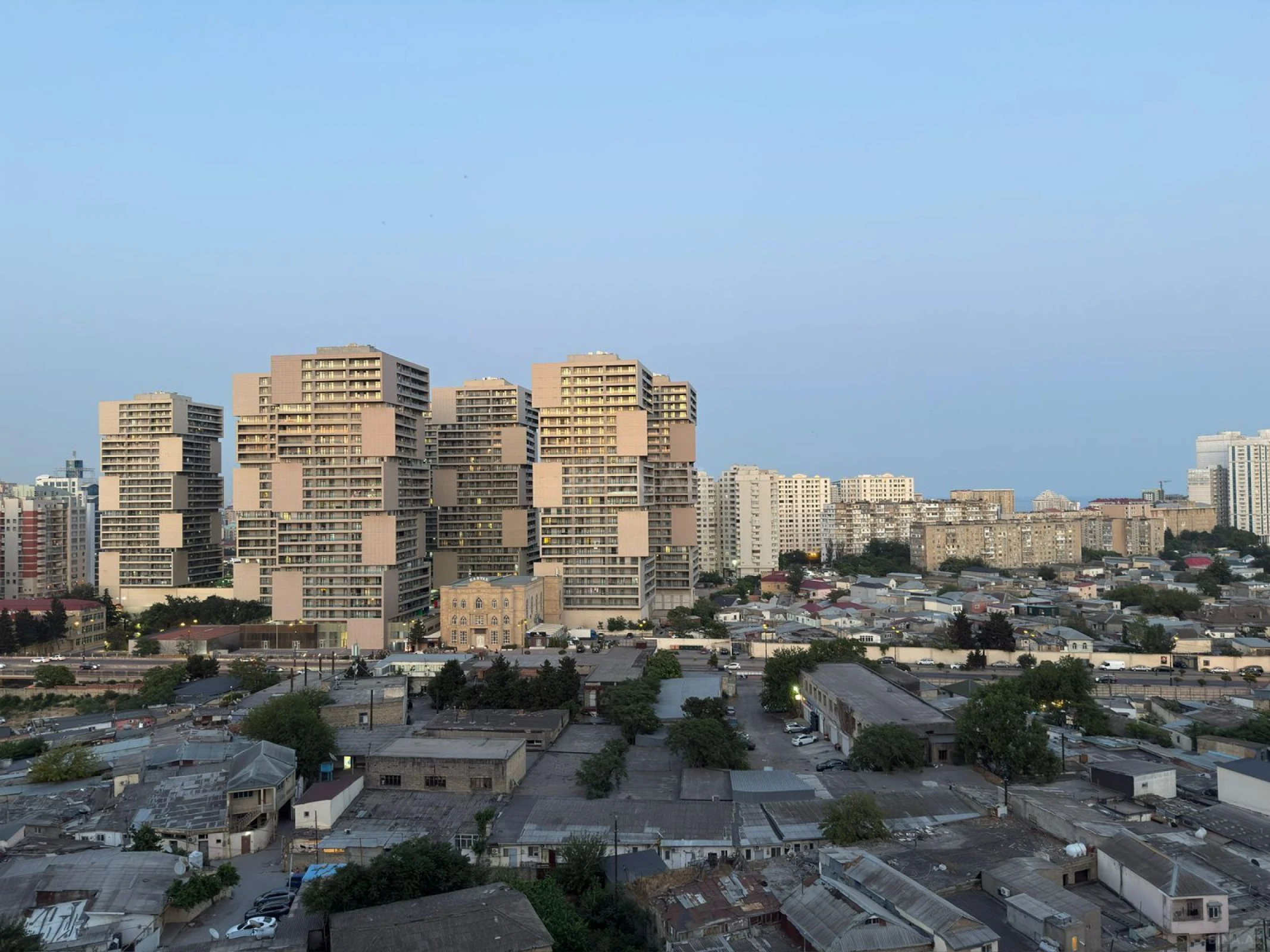 Kirayə verilir 2 otaqlı mənzil 58 m²