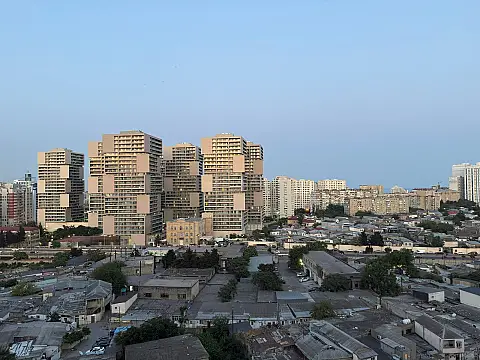 Kirayə verilir 2 otaqlı mənzil 58 m²