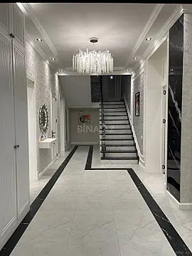 Satılır 6 otaqlı həyət evi 430 m²