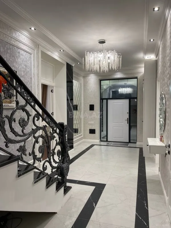 Satılır 6 otaqlı həyət evi 430 m²