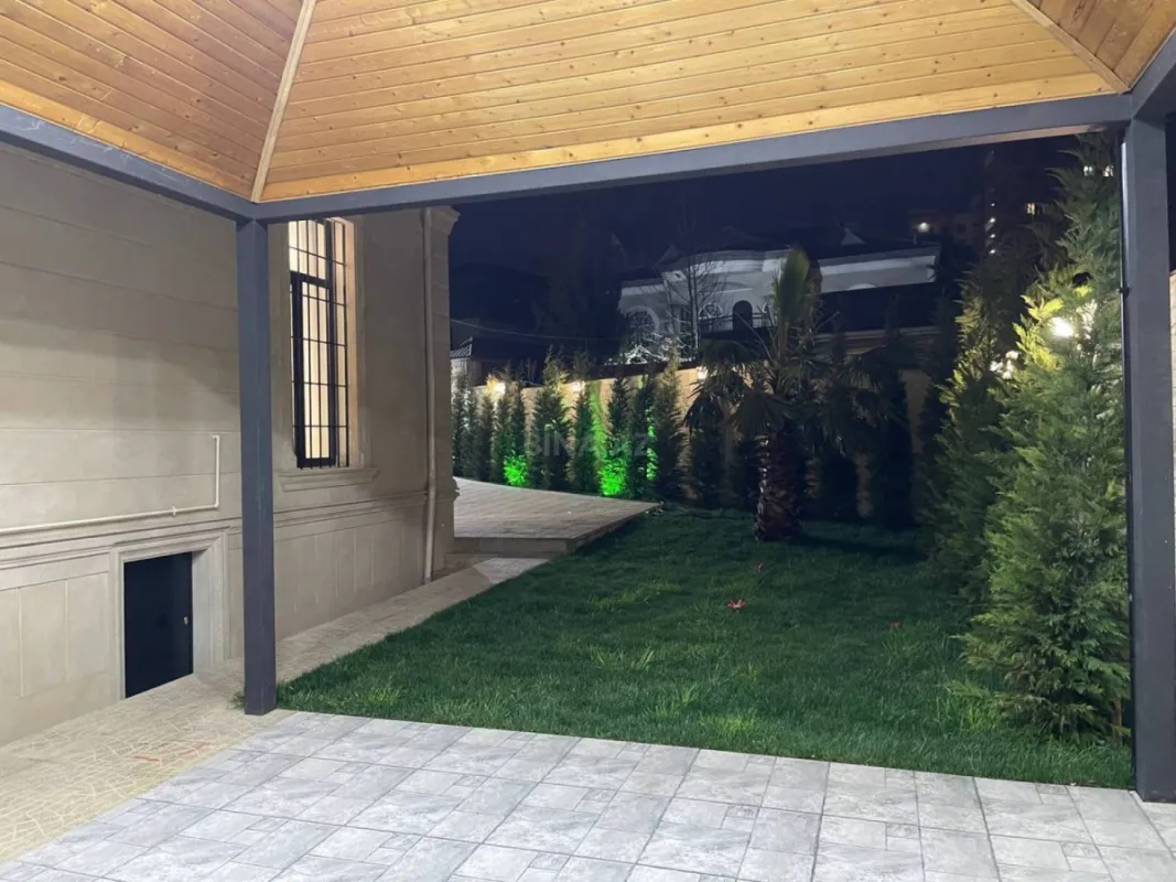 Satılır 6 otaqlı həyət evi 430 m²