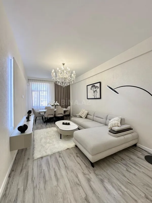 Satılır 2 otaqlı mənzil 103 m²
