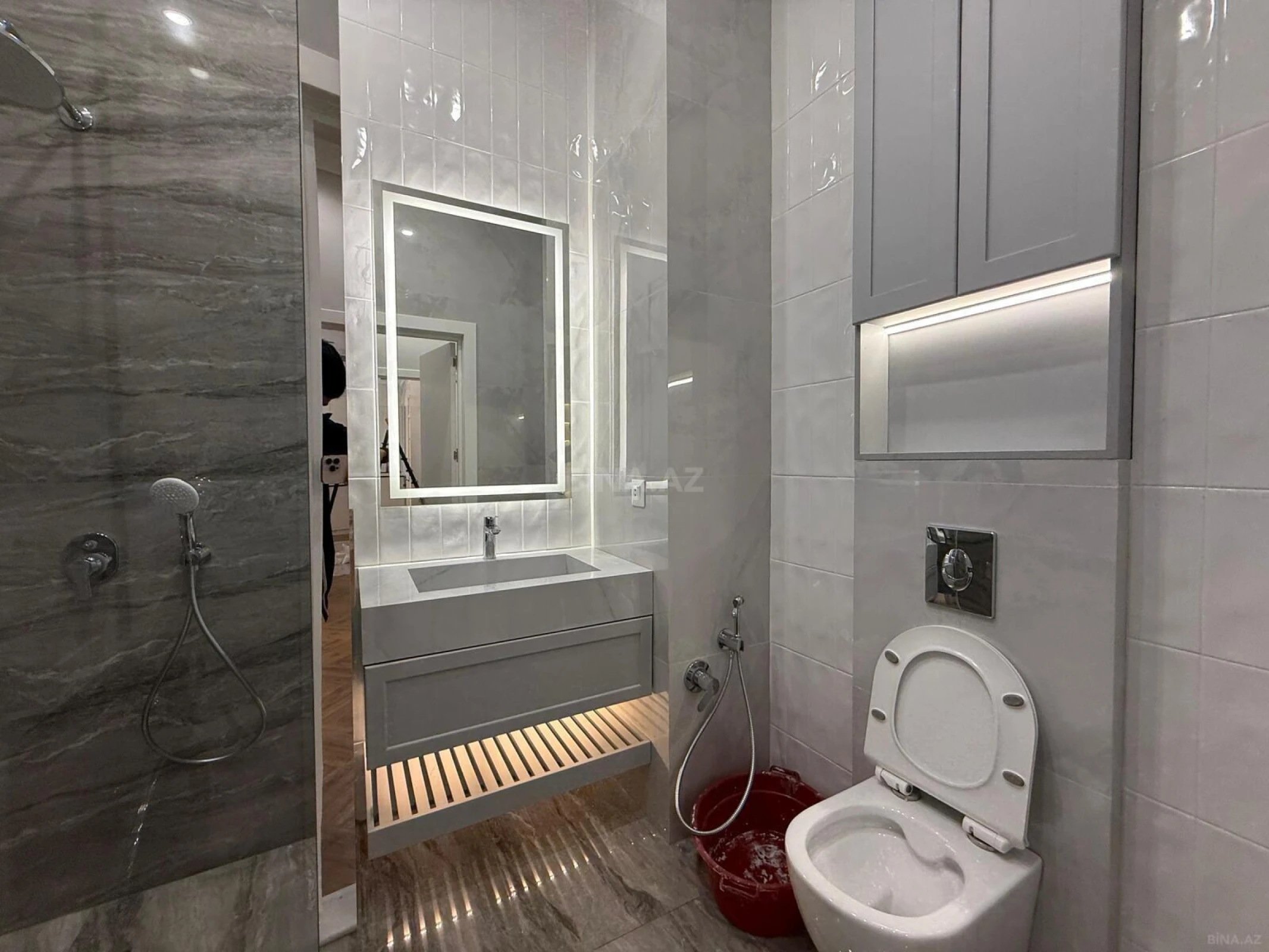 Kirayə verilir 2 otaqlı mənzil 80 m²
