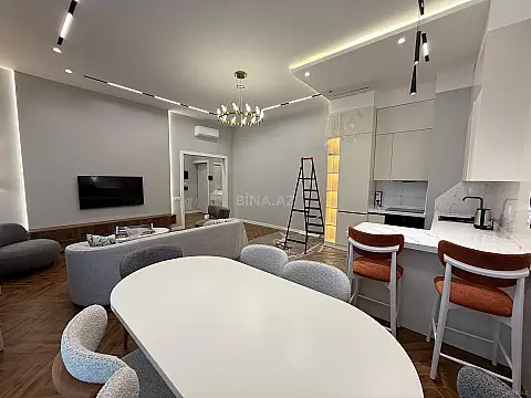 Kirayə verilir 2 otaqlı mənzil 80 m²