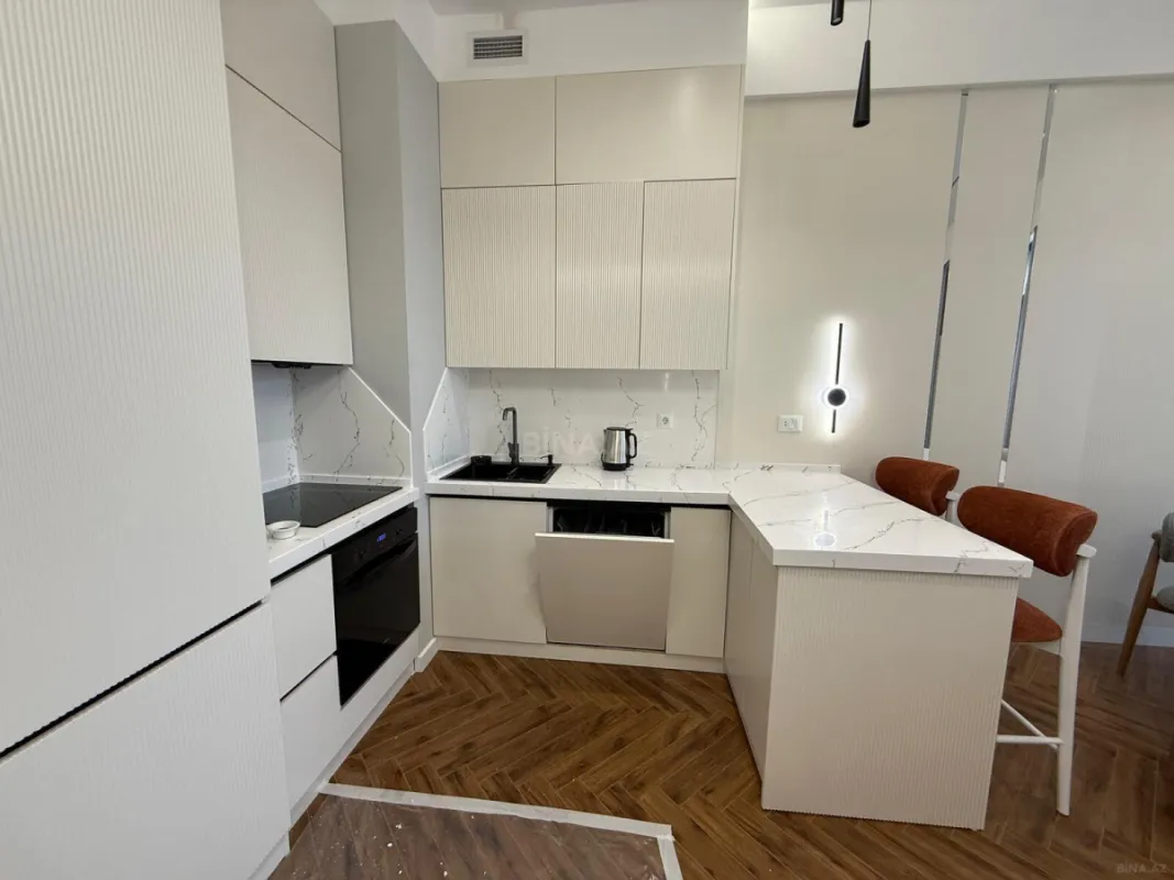 Kirayə verilir 2 otaqlı mənzil 80 m²