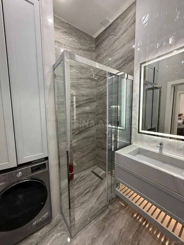 Kirayə verilir 2 otaqlı mənzil 80 m²