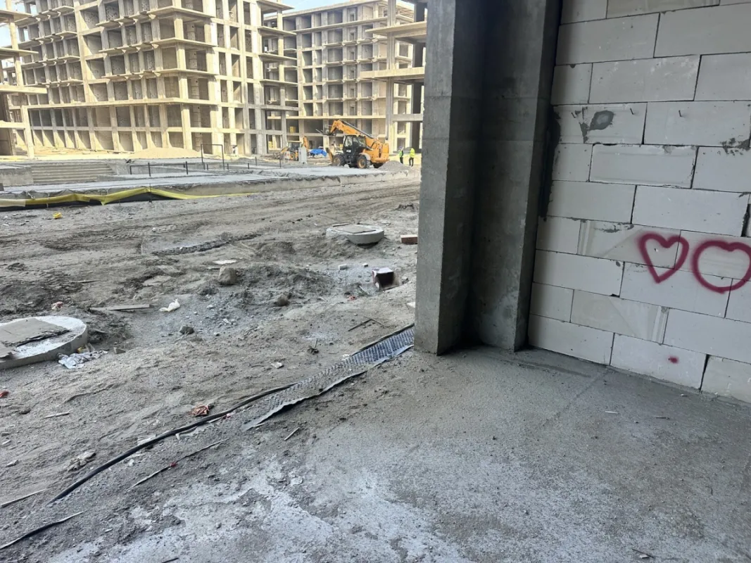 Satılır 1 otaqlı mənzil 56.9 m²