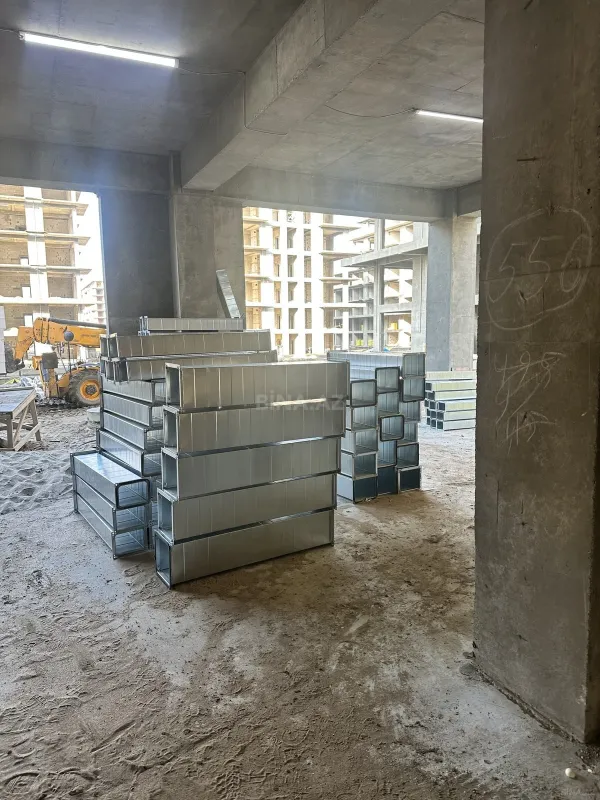 Satılır 1 otaqlı mənzil 56.9 m²