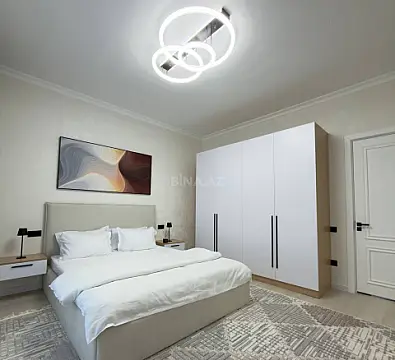 Kirayə verilir 3 otaqlı mənzil 130 m²