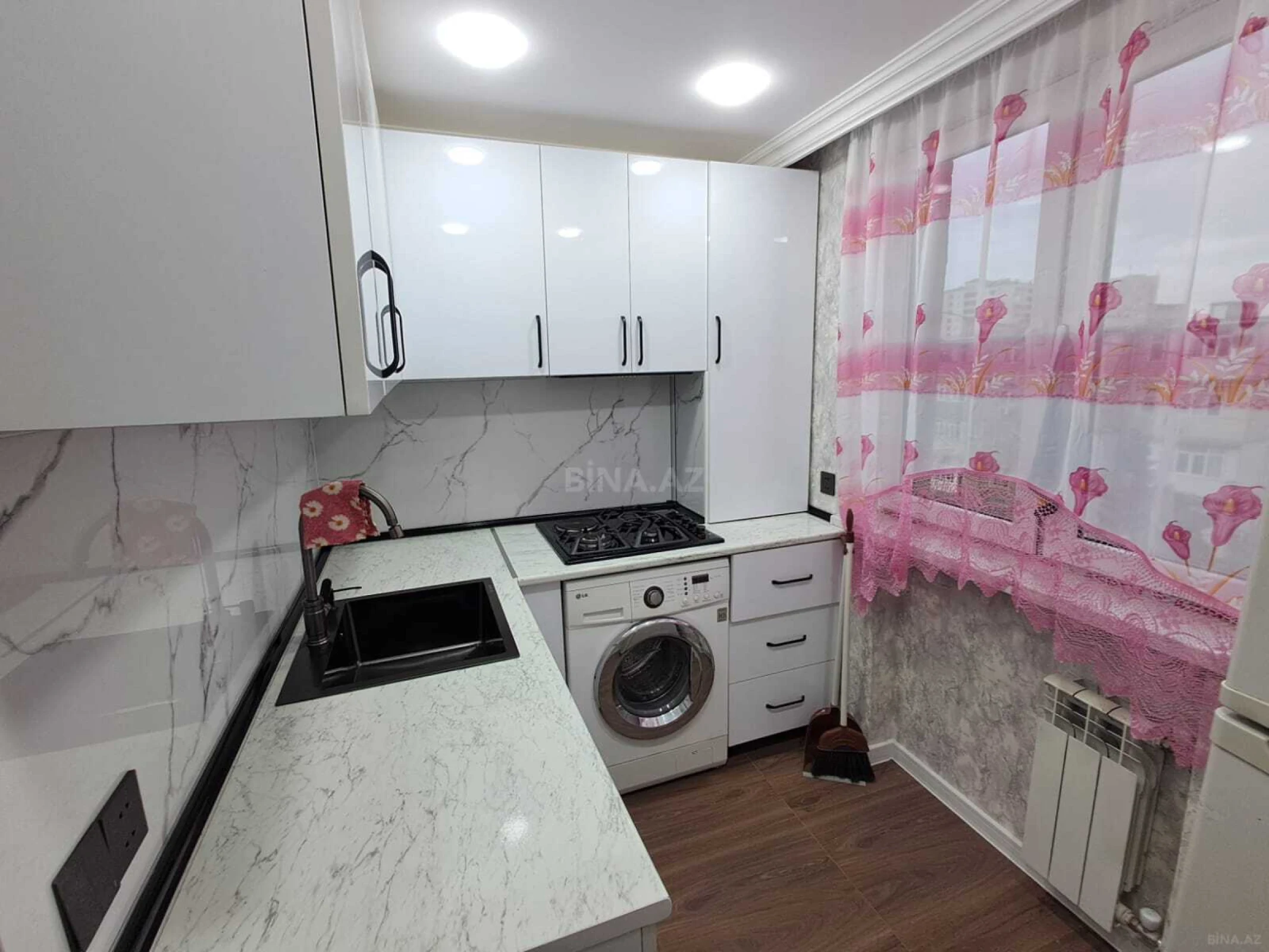 Kirayə verilir 2 otaqlı mənzil 50 m²