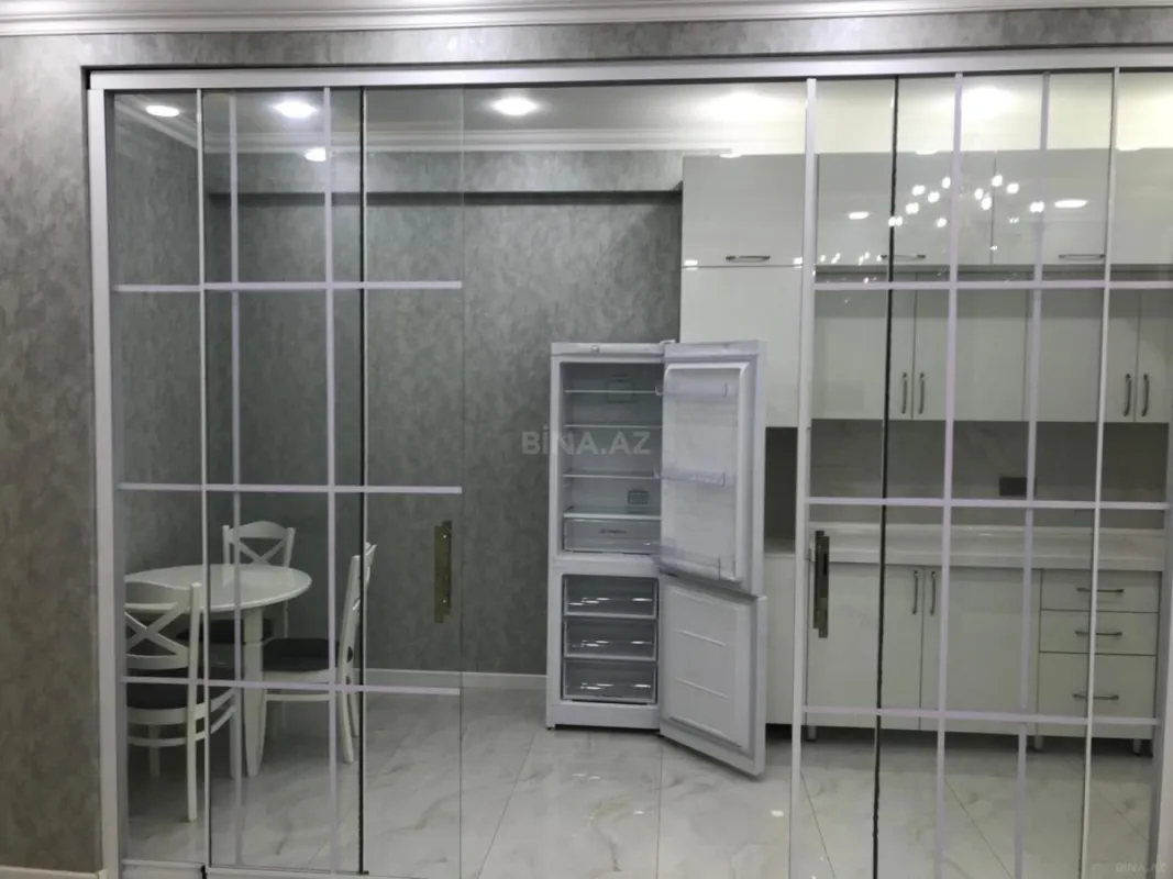 Kirayə verilir 3 otaqlı mənzil 110 m²