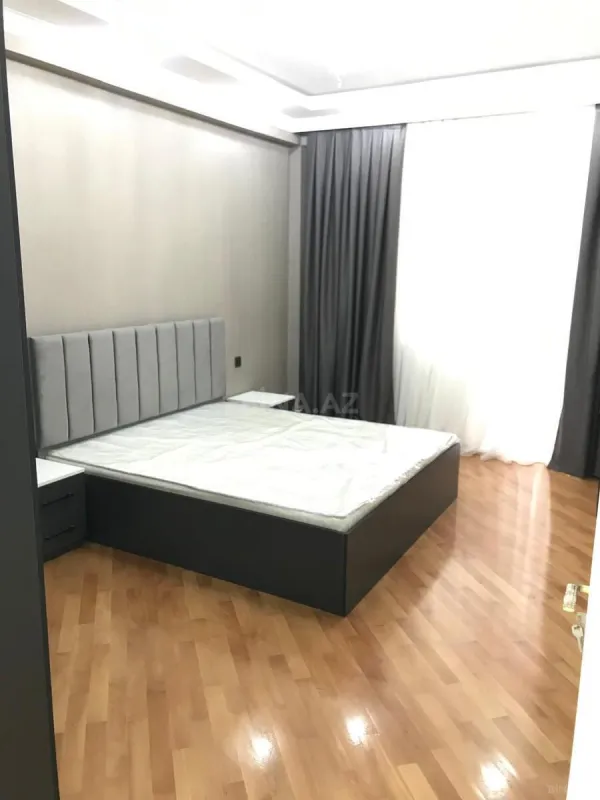 Kirayə verilir 3 otaqlı mənzil 110 m²