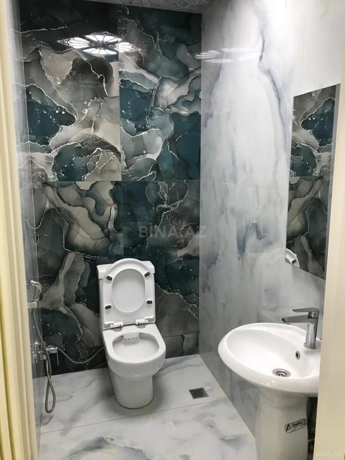 Kirayə verilir 3 otaqlı mənzil 110 m²