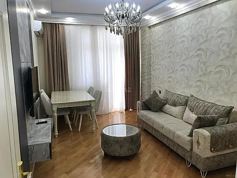 Kirayə verilir 3 otaqlı mənzil 110 m²